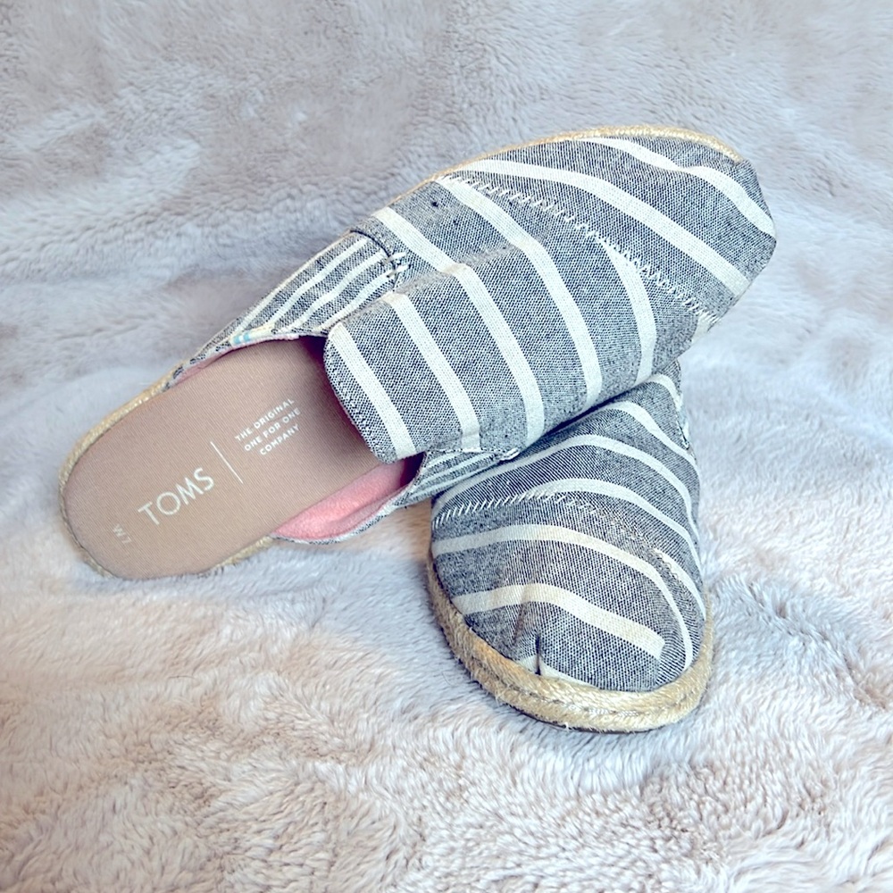 TOMS Slides/slip-ons, size W7, gray/blue & cream stripes, nearly new condition